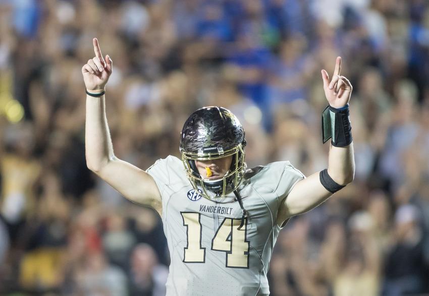 Kyle Shurmur as Vanderbilt defeated the MTSU Blue Raiders 47-24 at Vanderbilt Stadium September 10, 2016.