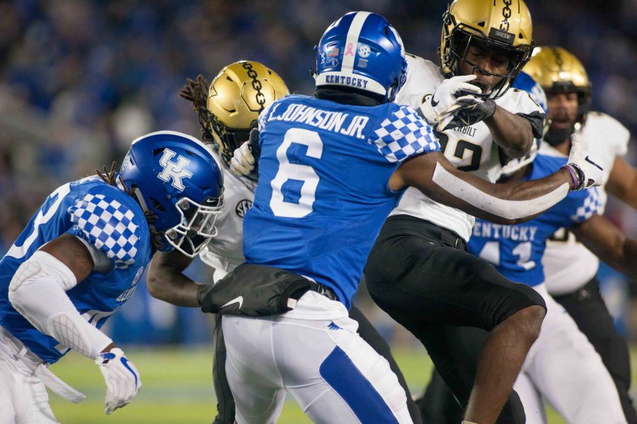 The Kentucky Wildcats narrowly defeated Vanderbilt 14-7 in their matchup last season in Lexington.