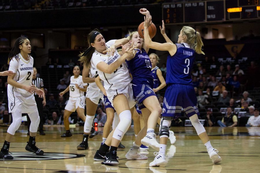 Women's Basketball on Tuesday, November 6, 2018 against North Alabama. (Photo by Claire Barnett)
