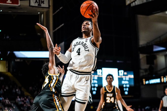 Jordan Wright lay up against VCU