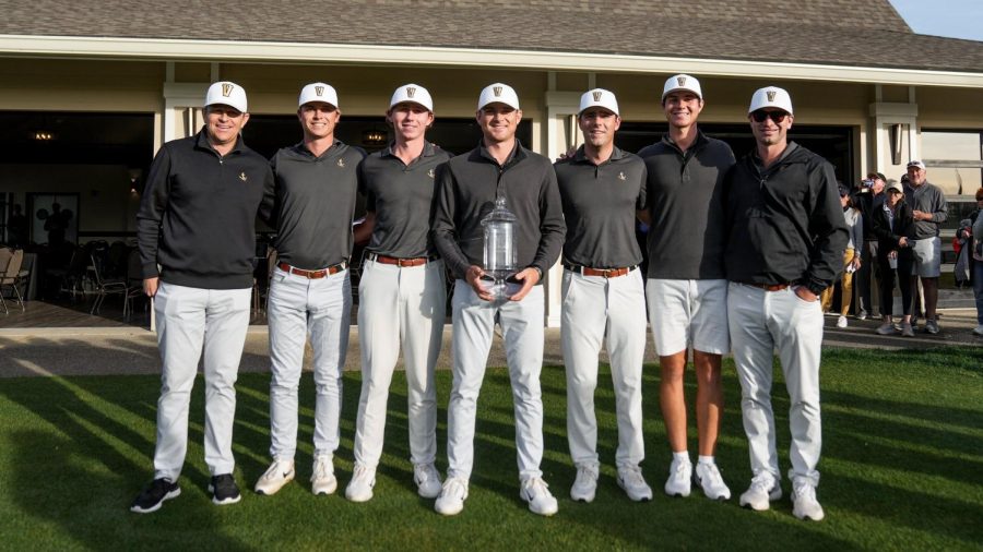 Vanderbilt men's golf with the Mason Rudolph Championship trophy on April 3, 2022.