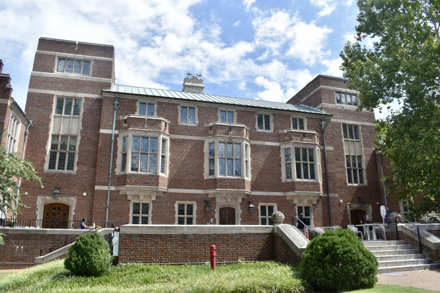 Alumni Hall, as photographed on Sept. 9, 2022. (Hustler Multimedia/Amelia Simpson)
