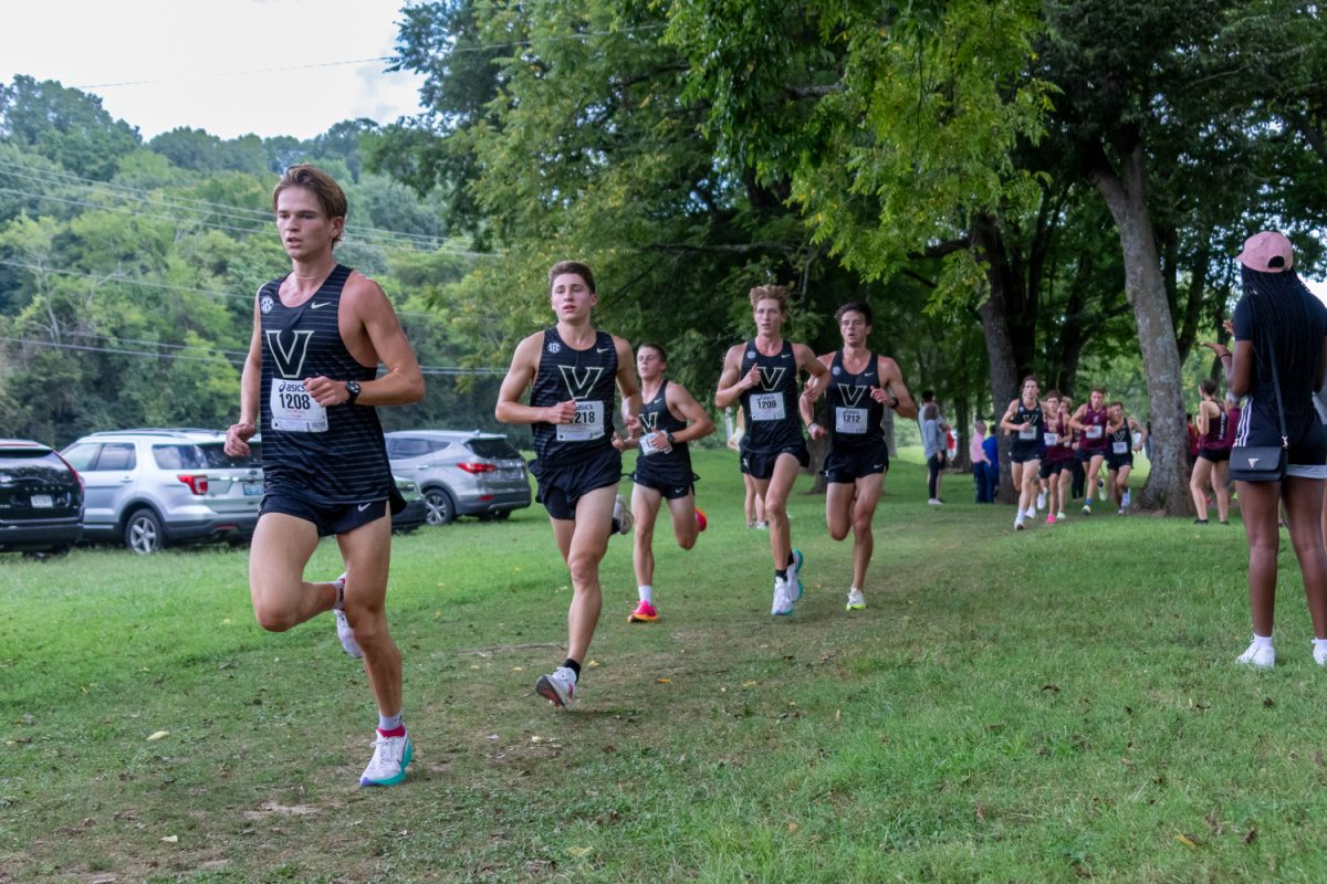 Four Vanderbilt runners run the second lap at the Belmont Opener, as photographed on Sept. 1, 2023. (Hustler Multimedia/Barrie Barto)